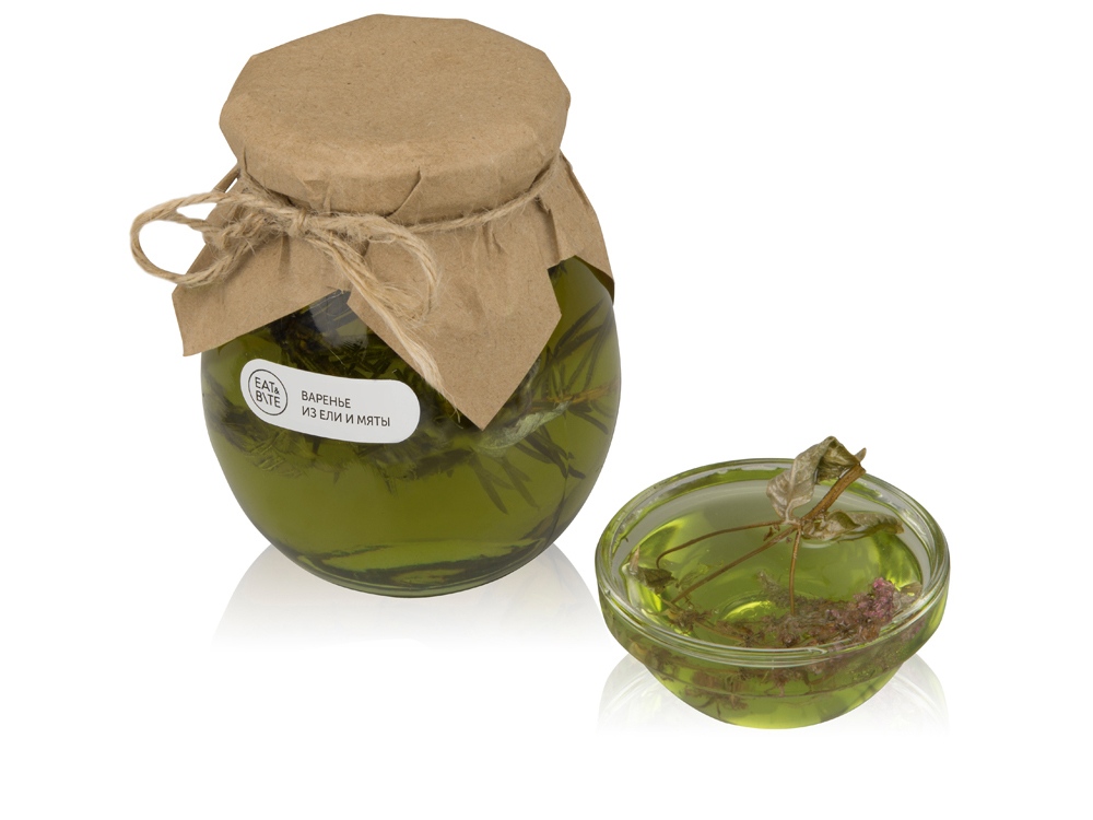 картинка Варенье из ели и мяты в подарочной обертке от магазина